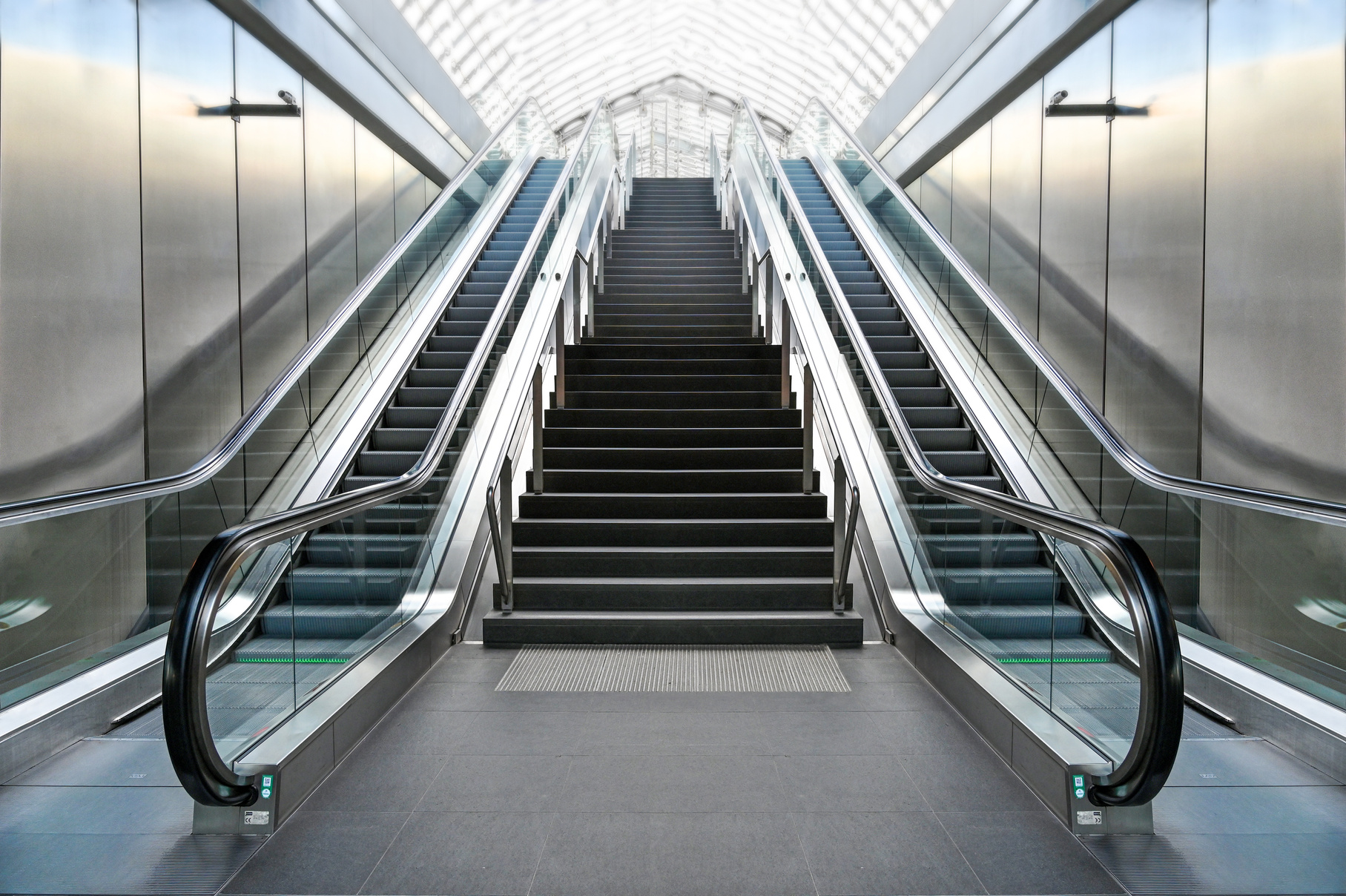 Escalator in the Building